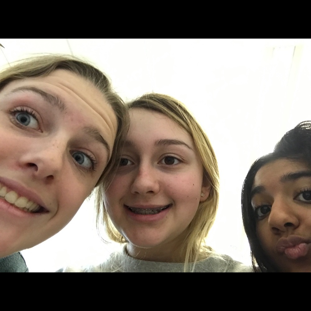 Meet your Posher, Mia